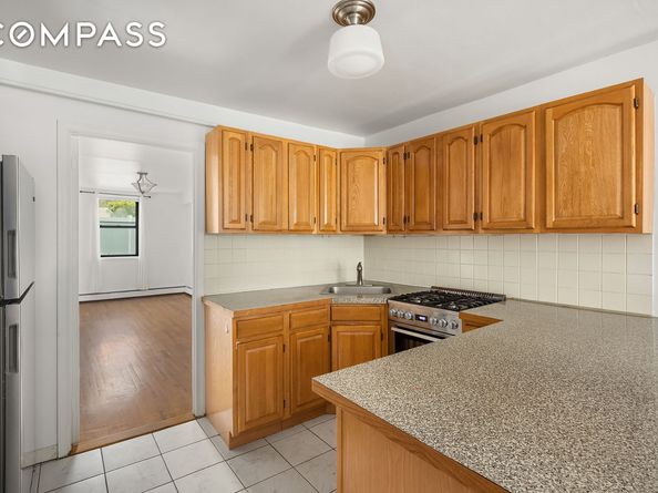 18 Russell Street, Brooklyn NY 11222
