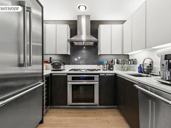 247 West 46th Street 2005, New York NY 10036