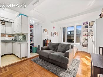 225 Central Park W