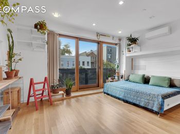 267 Evergreen Avenue