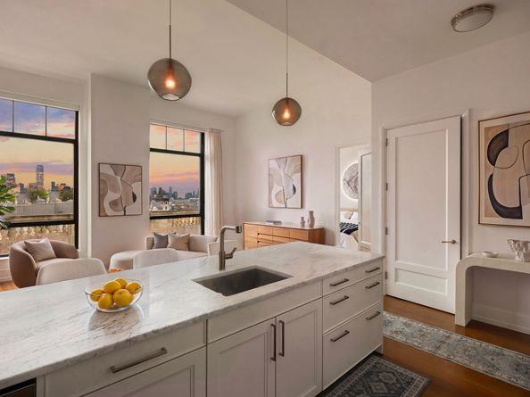 10 Madison Square W 17B, New York NY 10010