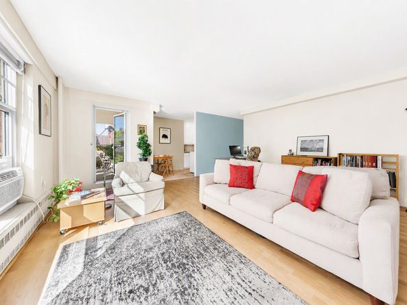 80 La Salle Street 8A, New York NY 10027