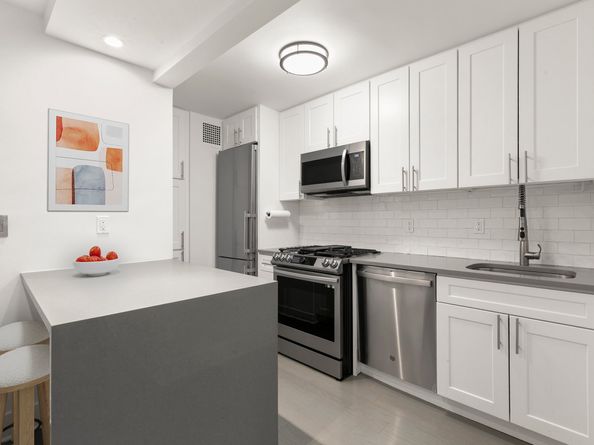 16 West 16th Street 12KS, New York NY 10011