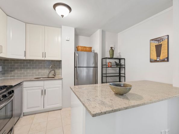 345 East 86th Street 12G, New York NY 10028