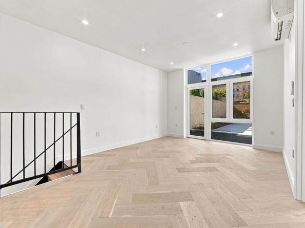 299 Stockholm Street 1R, Brooklyn NY 11237