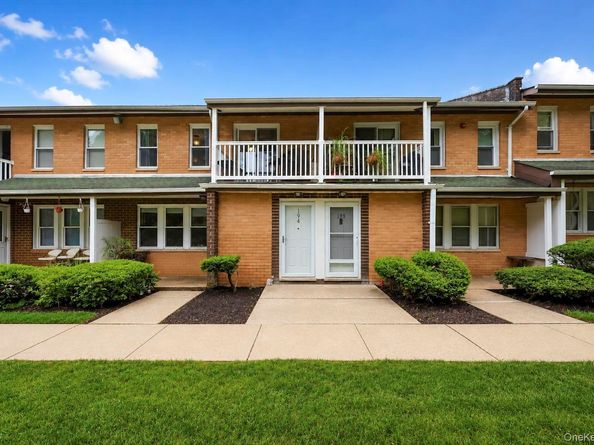 194 Artist Lake Drive 194, Middle Island NY 11953