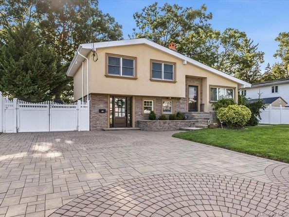260 W 20th Street, Deer Park NY 11729