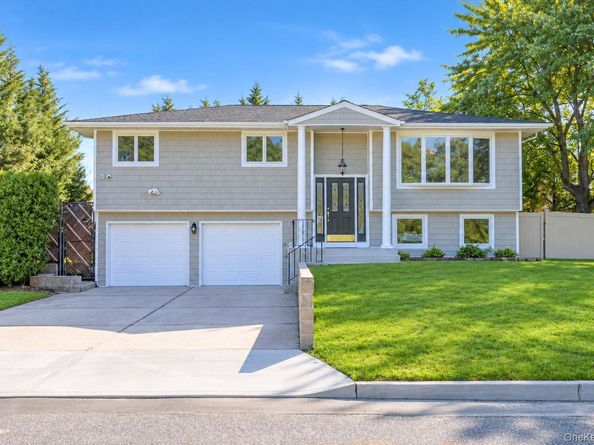 201 Smithtown Polk Boulevard, Centereach NY 11720