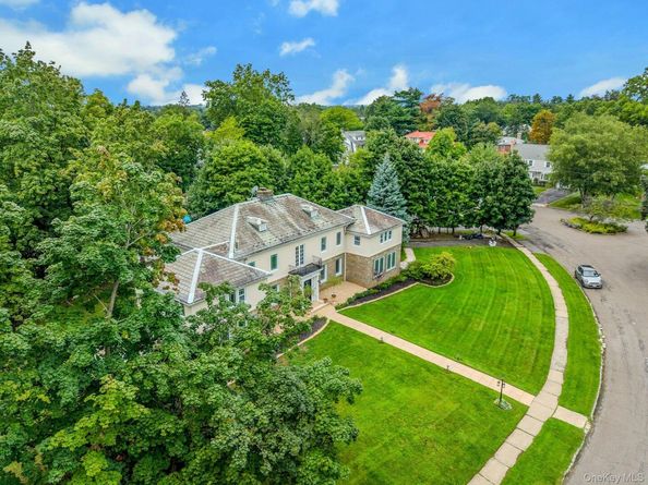 50 Forest Circle, New Rochelle NY 10804