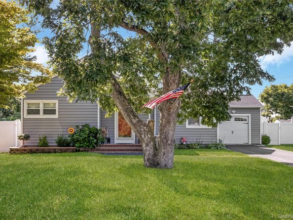 460 Amsterdam Avenue, East Patchogue NY 11772