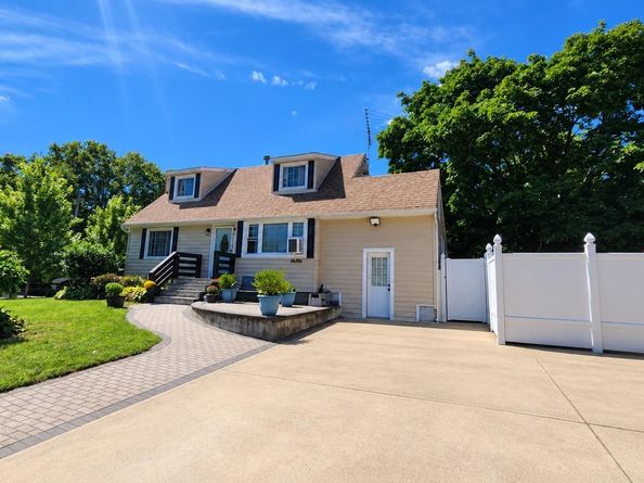 336 Jayne Boulevard, Port Jefferson Station NY 11776