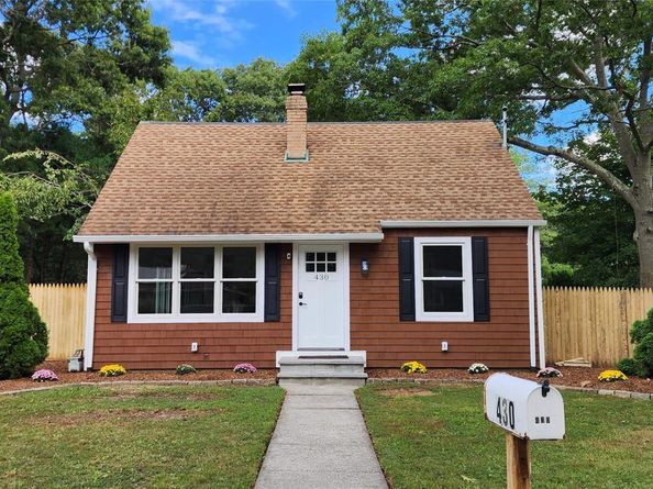 430 Boxwood Drive, Shirley NY 11967