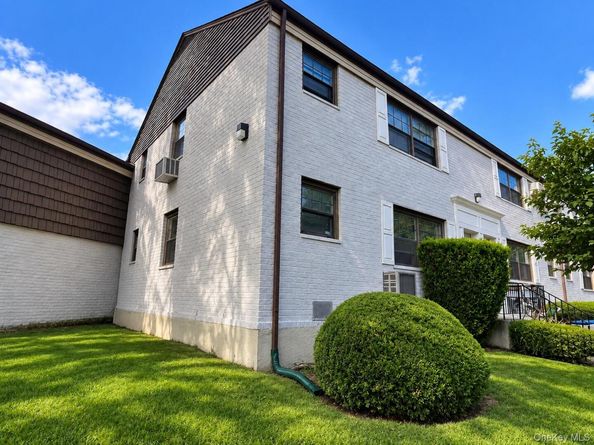 136-73 68th Dr B, Kew Garden Hills NY 11367