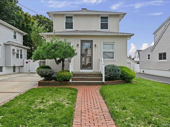 309 Frederick Avenue, Bellmore NY 11710