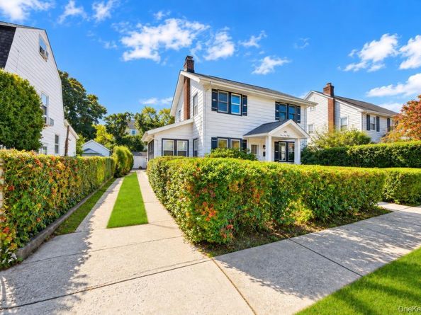 138 Morsemere Avenue, Yonkers NY 10703