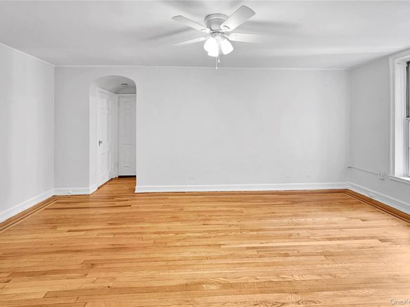 208 Centre Avenue 3K, New Rochelle NY 10805