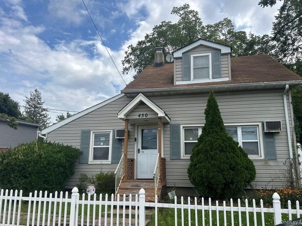 450 Great Neck Road, Copiague NY 11726