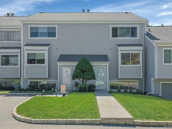 28 Cheshire Lane, Yorktown Heights NY 10598