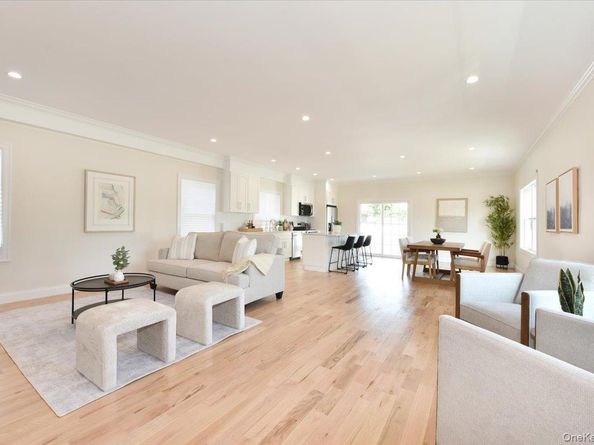 44 Bell Street, Valley Stream NY 11580