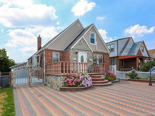 18348 Camden Avenue, Saint Albans NY 11412