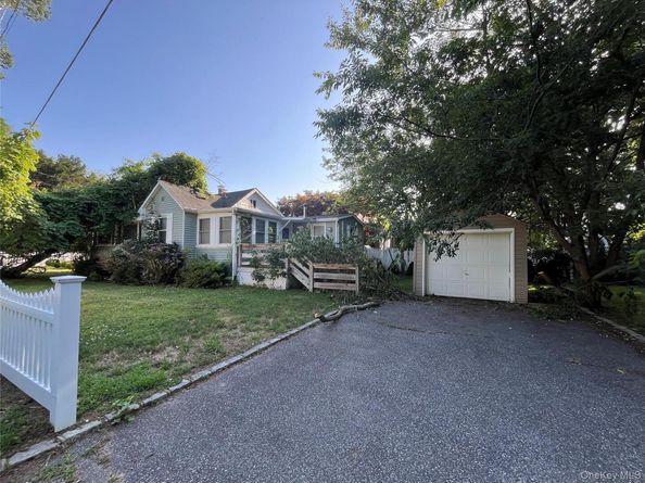 1 Saltaire Road, Sound Beach NY 11789