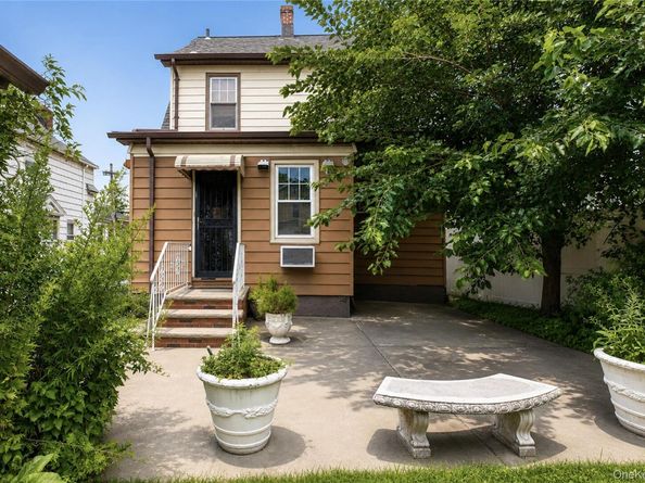 147-27 20th Avenue, Whitestone NY 11357