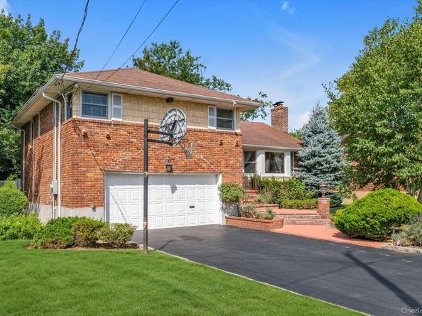 902 Preston Road, East Meadow NY 11554
