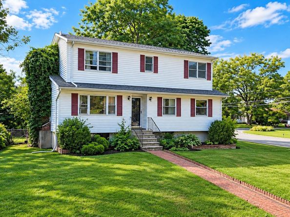 2 Custom Lane, Port Jefferson Station NY 11776