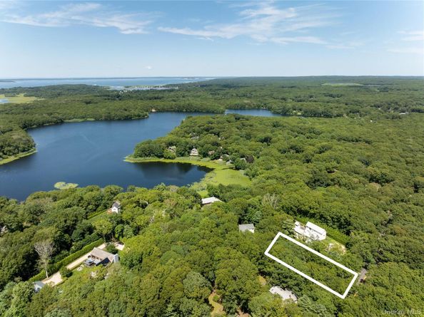 141 W Neck Road, Southampton NY 11968