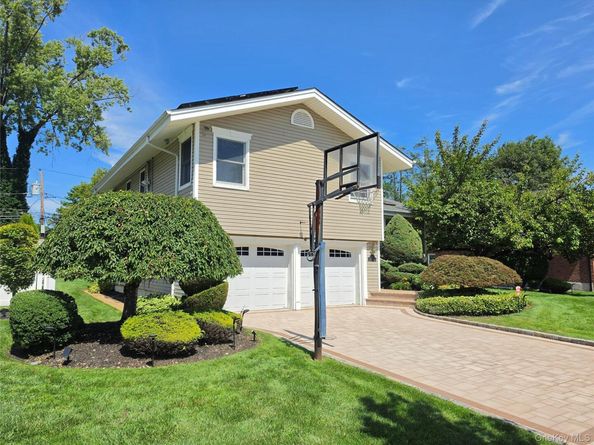 177 Forest Drive, Jericho NY 11753