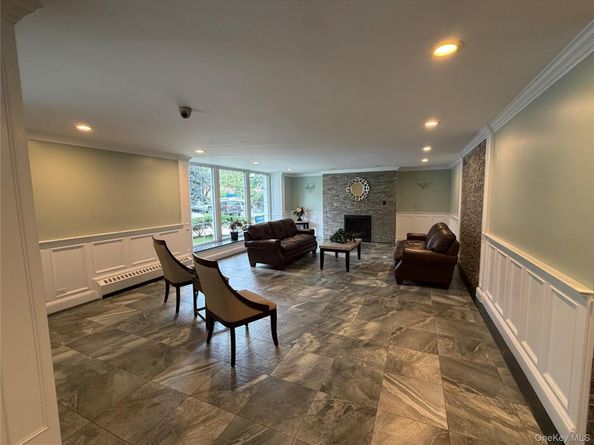 86-10 151 Avenue 6N, Howard Beach NY 11414