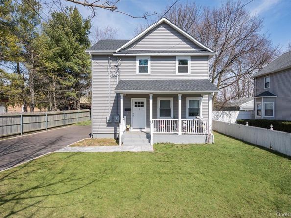 8 E 14th Street, Huntington Station NY 11746