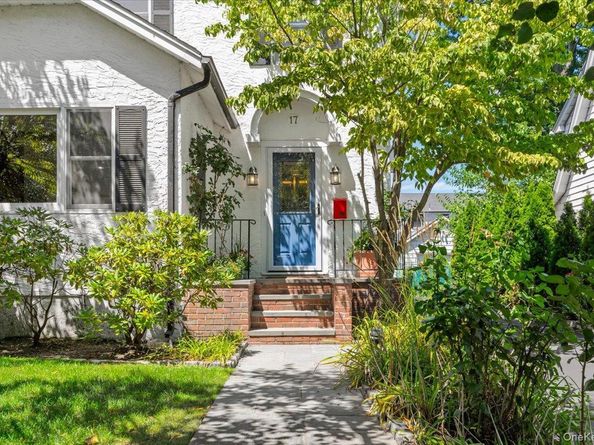 17 Cypress Avenue, Port Washington NY 11050