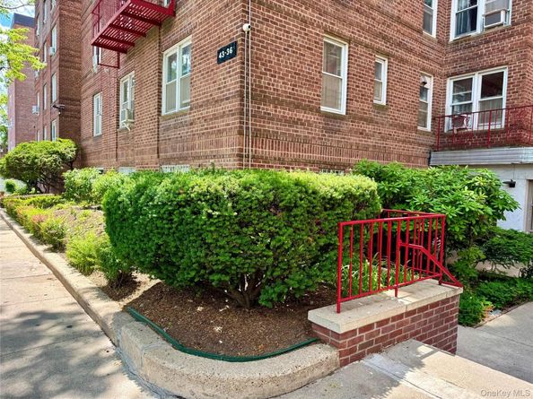 43-36 Robinson Street 3L, Flushing NY 11355