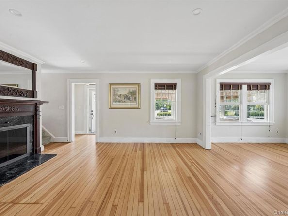 138 Hallock Street, Riverhead NY 11901