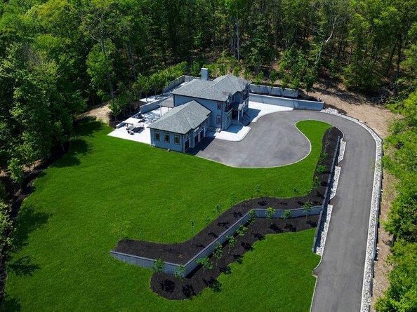 23 Woodbury Road, Woodbury NY 11797