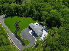 23 Woodbury Road, Woodbury NY 11797