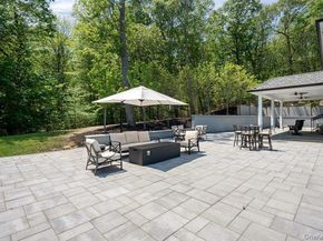 23 Woodbury Road, Woodbury NY 11797