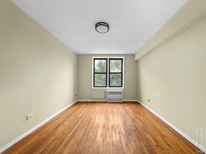 50-21 39 Place 3B, Sunnyside NY 11104