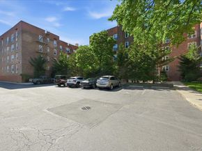 100 Brooklyn Avenue 4V, Freeport NY 11520