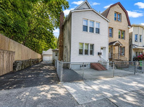 10003 88th Avenue, Richmond Hill NY 11418