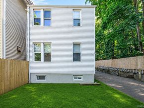10003 88th Avenue, Richmond Hill NY 11418