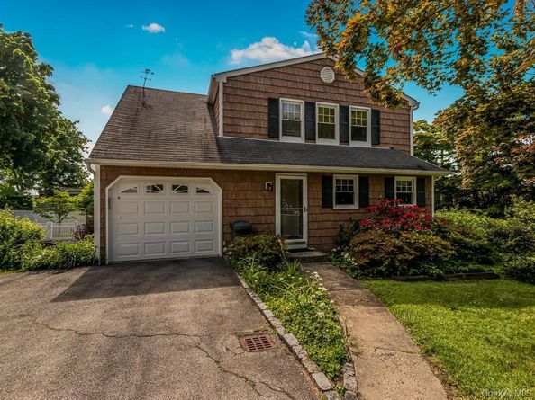 211 Warren Avenue, Hawthorne NY 10532