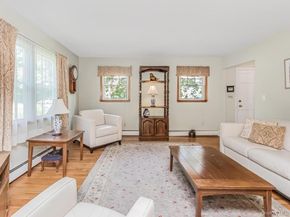 211 Warren Avenue, Hawthorne NY 10532