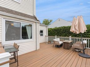 19 Fleetwood Avenue, Melville NY 11747