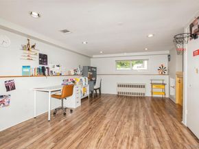 19 Fleetwood Avenue, Melville NY 11747