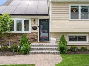 19 Fleetwood Avenue, Melville NY 11747