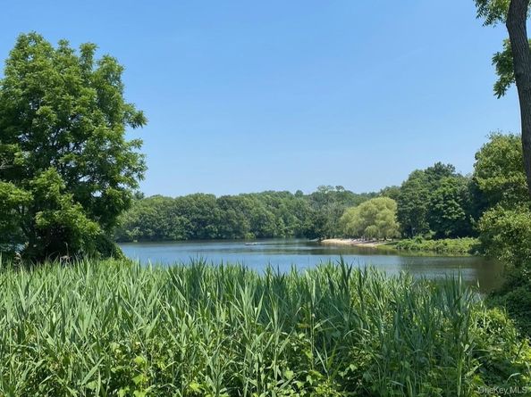 10 Lakeview Road, Ossining NY 10562