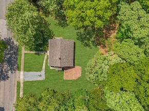 27 Lindner Place, Smithtown NY 11787