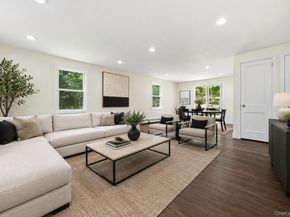 27 Lindner Place, Smithtown NY 11787